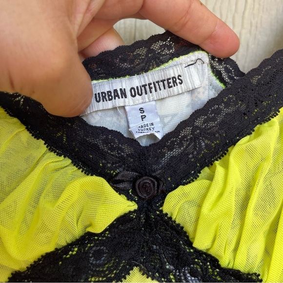 Urban outfitters yellow midi dress - Picture 4 of 7